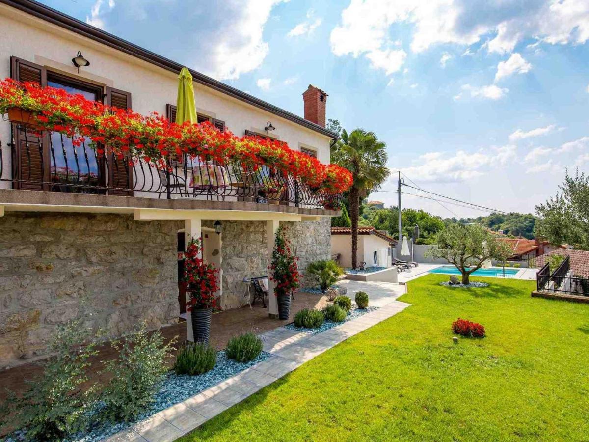 Srok Apartments With Pool Kastav Exterior photo